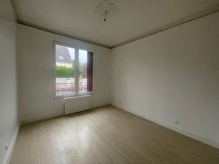 Appartement - 2 PIECES CARRIERES SUR SEINE - Photo 2