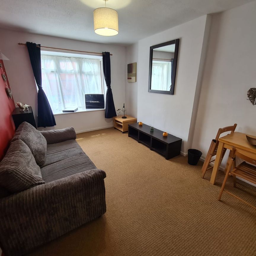 1 Bed - 1 Kendal Walk, City Centre, Leeds - LS3 1NP - Student/Professional - Photo 1