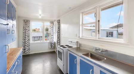 3 bedroom home in Papakura! - Photo 4