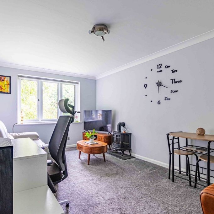 1 bed Flat for rent - Photo 1