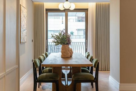 4 bedroom flat to rent - Photo 3