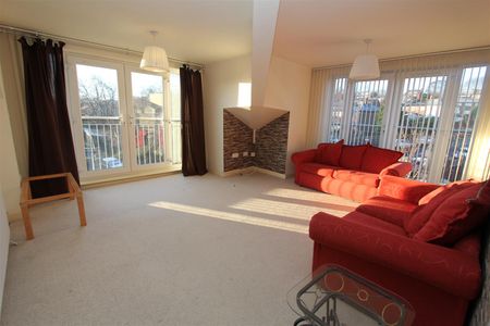 Woodside Court, Horsforth, LS18 5BS - Photo 5