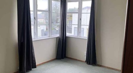 3 Bedroom in Waipukurau - Photo 3