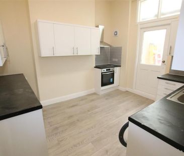 4 bedroom house share to rent - Photo 3