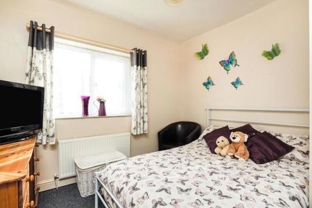 3 bedroom terraced house to rent - Photo 4