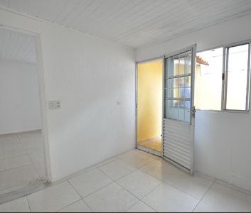 Casa para alugar com 40m², 2 quartos e 1 vaga - Photo 1