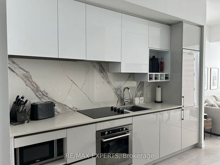 For Lease - 9 Buttermill Avenue Unit# TH05, Vaughan, Ontario - Photo 5