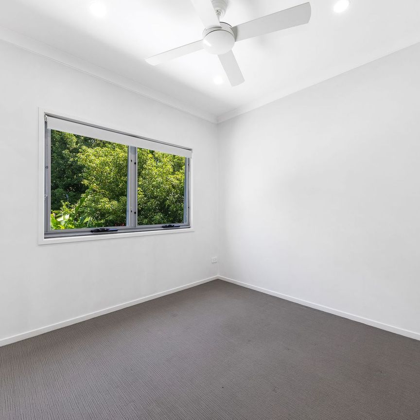 Modern Duplex on Buderim - Photo 1