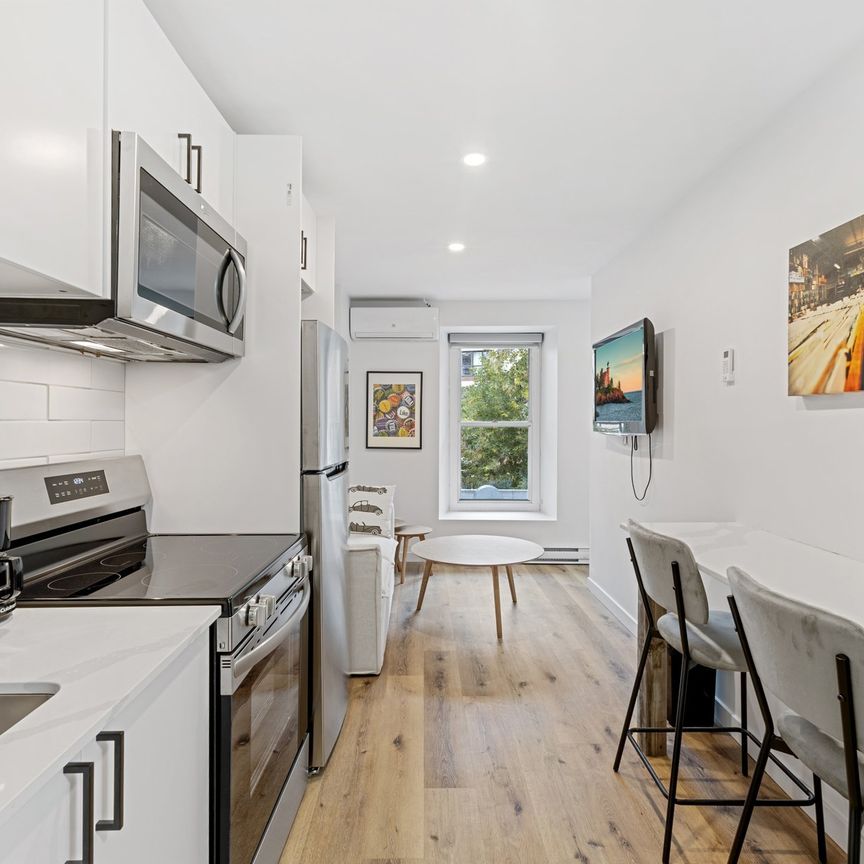 2060 Rue St-Denis #201 - Photo 1