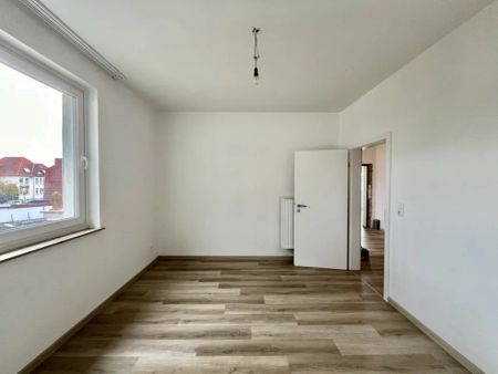 Zur Miete: Sanierte 3-Zimmer-Wohnung in Alt-Garbsen mit Balkon - Photo 4