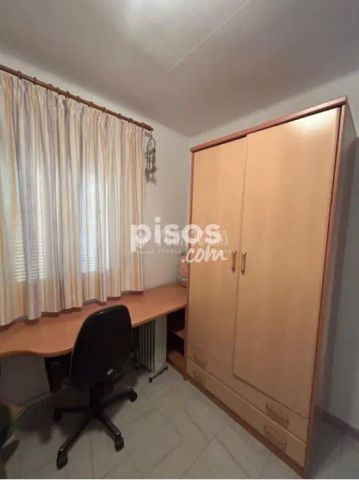 Piso en alquiler en Plaza de Luis Cernuda - Photo 5