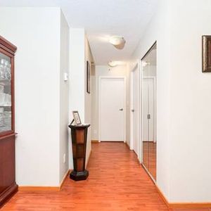 GREAT LOCATION!!, YALETOWN, SPACIOUS THREE BED ROOM WITH GORGIOUS VIEW - Photo 2