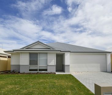 Modern Comfort & Convenient Location! - Photo 3