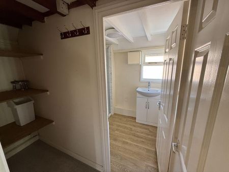 1 bedroom flat to rent - Photo 4