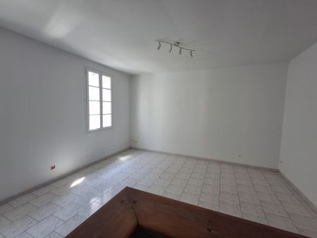 Location Appartement 4 pièces 61m² REALMONT 81120 - Photo 5