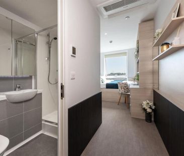 1 bedroom in a flat share to rent - Photo 5