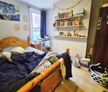 4 bedroom terraced house to rent - Photo 2