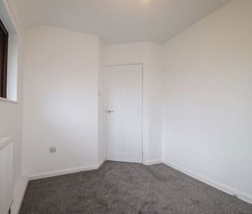 Terraced House in Henderson Road, Currock, Carlisle - Photo 5