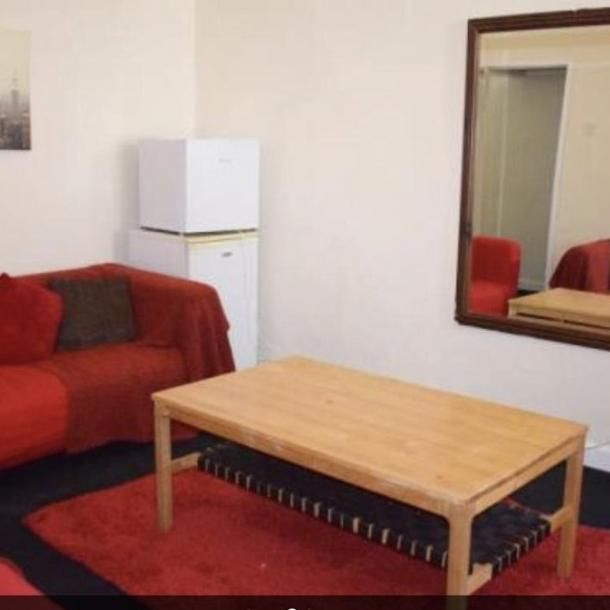 4 bedroom house share to rent - Photo 1