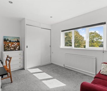 4 bedroom detached house to rent - Photo 4