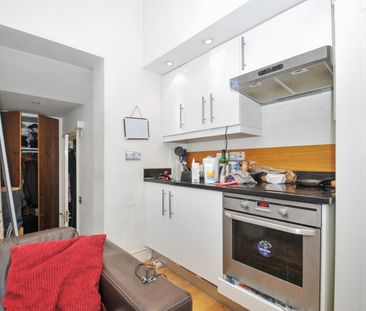 Studio Flat, Uxbridge Road, W12 - Photo 1