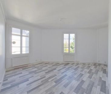 Location Appartement 3 pièces 59m² CHATELLERAULT 86100 - Photo 1