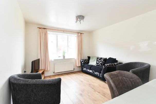 4 bedroom detached house to rent - Photo 1