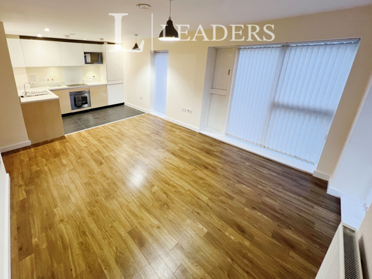 2 bedroom flat to rent - Photo 1