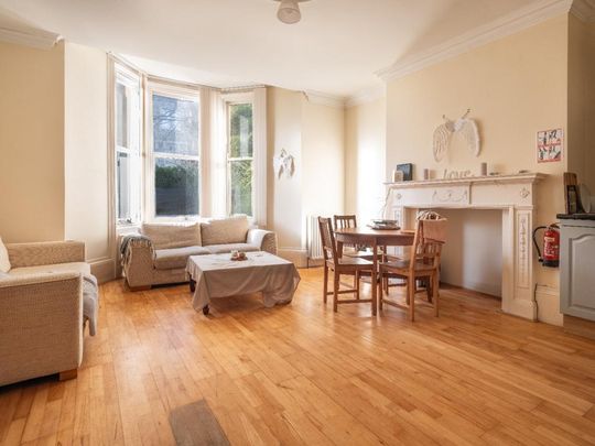 4 bedroom terraced house to rent - Photo 1