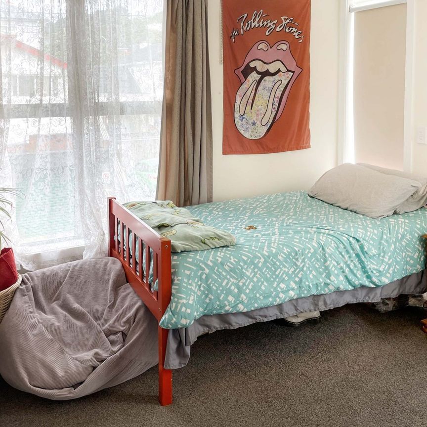 Apartment Living in Aro Valley - Photo 1