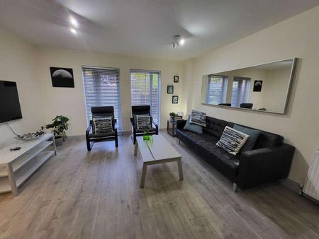 Mackworth Street, Hulme, Manchester, M15 - Photo 4