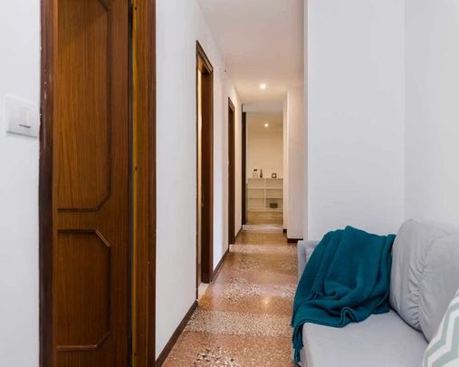 Viale Giovanni Vicini, Bologna, Emilia-Romagna 40134 - Photo 1