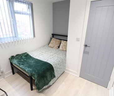 1 bedroom in a house share to rent - Photo 6