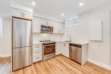 For Lease - 17 Lockwood Road Unit# C, Toronto, Ontario - Photo 2