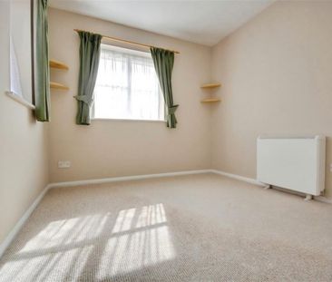 West Watford - Photo 4