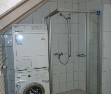 Gemütliche 3.5-Zimmer-Dachwohnung mit Specksteinofen und Galerie - Foto 3