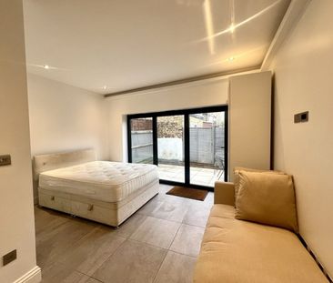 1 Bed Flat, Santley Street, SW4 - Photo 4