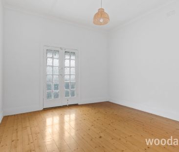 Freshly updated and in great location - Photo 4