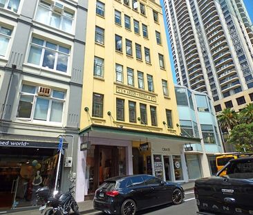 Renovated Character Apartment - Photo 6