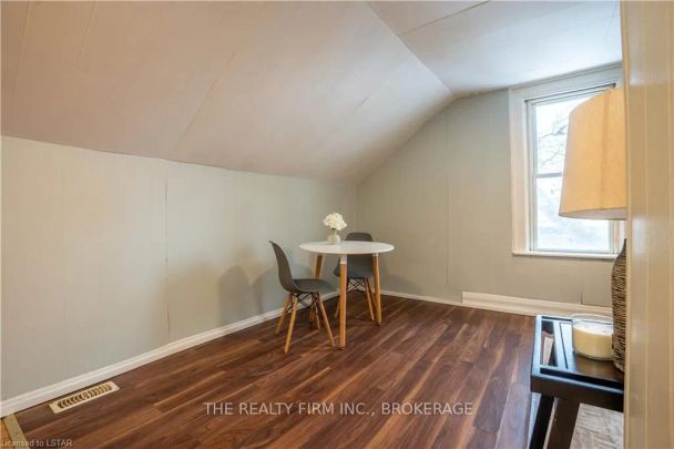 Detached Home For Lease | X8285400 - Photo 1