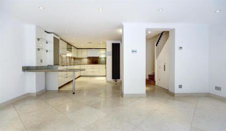 5 bedroom terraced house to rent - Photo 4