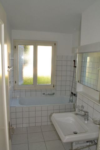 Zürich-Schwamendingen helle und schöne Wohnung befristet bis 30.09.27 - Photo 3