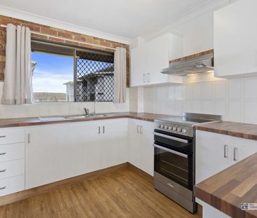 Modern 2-Bedroom Unit in Sought-After Location - Photo 2