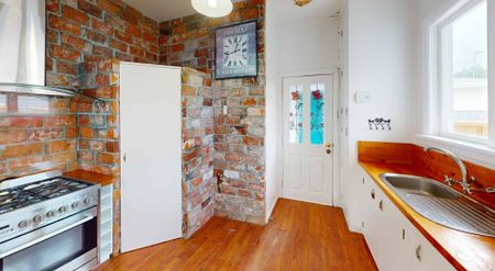 Awapuni - 2 Bedrooms - Photo 5