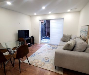 For Lease - 116 Royal Palm Drive, Brampton, Ontario - Photo 2