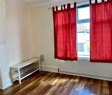 Hanger Lane, Ealing, Ealing, W5 - Photo 4