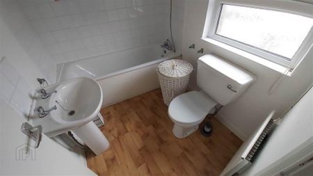 86d Southwell Road, Bangor, BT20 3AE - Photo 4