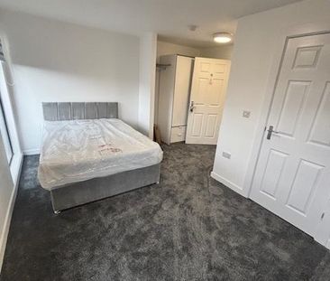 4 bedroom flat share to rent - Photo 6