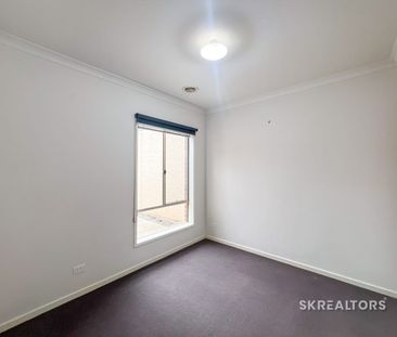 Beautiful 3 Bedroom Family Home - Photo 5