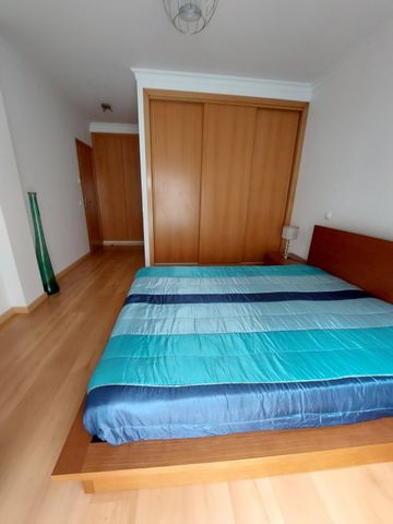 Apartamento T1 Arrendamento Outubro a Maio, totalmente mobilado e equipado. Ar Condicionado. Elevador. Central. - Photo 2